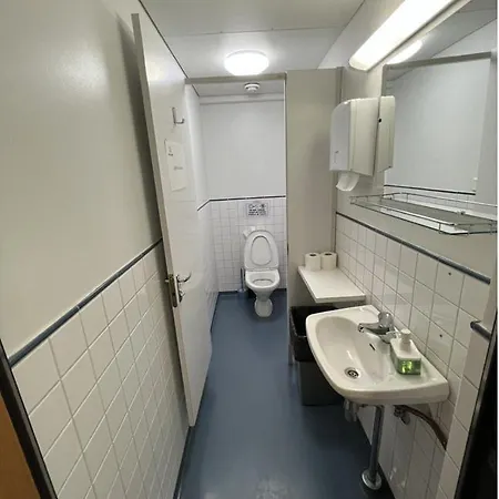 Office House Services 239 Vandrarhem Helsingfors